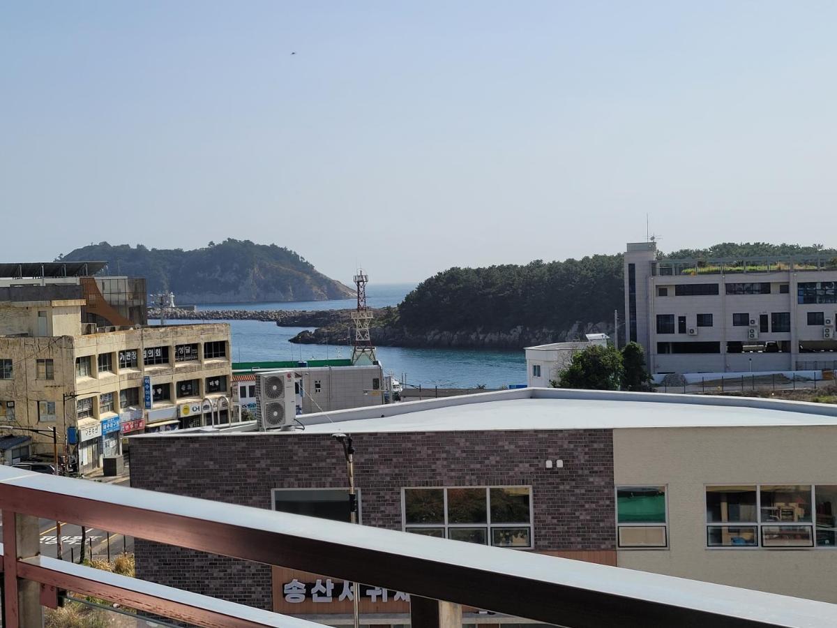 Bk Hotel Jeju Seogwipo Exterior photo